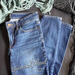 Universal Threads Mid-Rise Skinny Jeans- size 4/27R - great fit!
